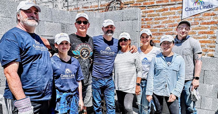 Momentum Factor Funds & Builds Homes in Mexico with Casita Linda 2 Momentum Factor employees fund and build a home in Mexico through Casita Linda in 2020.