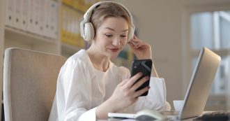 Gen Y Female Using Multiple Technology Devices